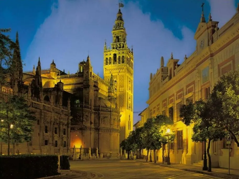 Gb Apartamento Corazon De Sevilla Goyeneta St 0*, Seville Spain